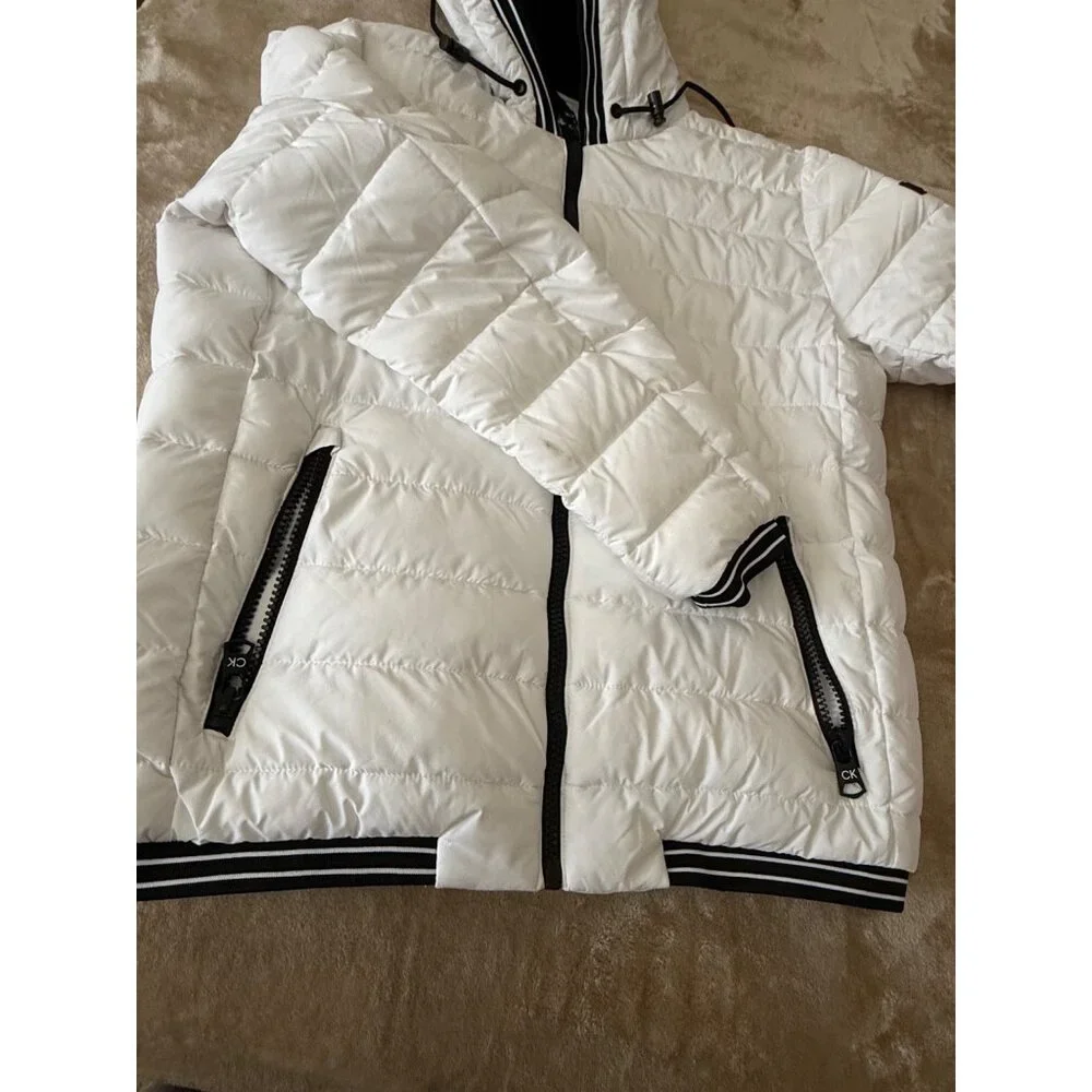 Calvin Klein White Hooded Puffer Jacket Sorona Aura Insulation Size Medium - Picture 6 of 9